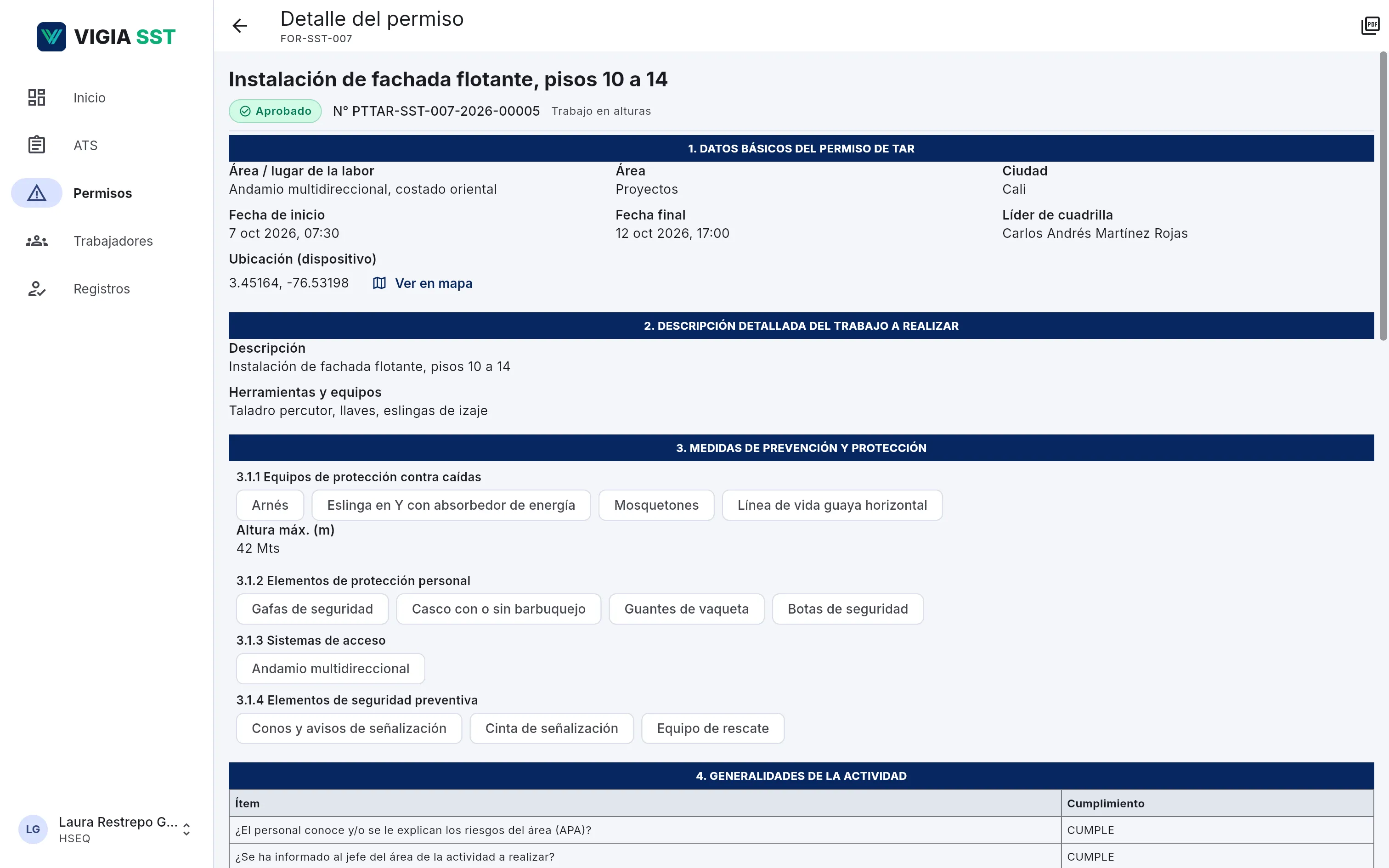 Detalle de un permiso de trabajo en alturas aprobado con número oficial y medidas de prevención, en el computador
