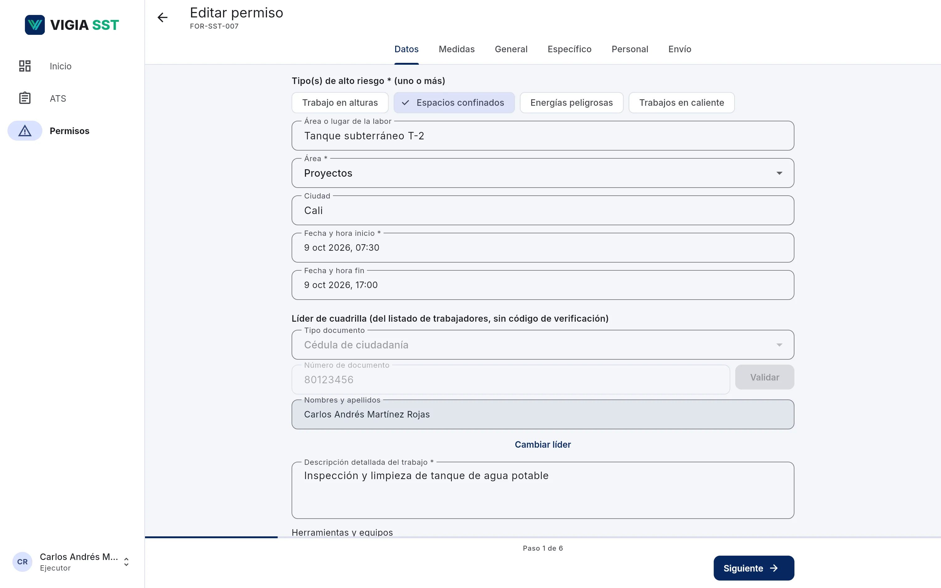 Formulario de permiso de trabajo en VIGIA SST con espacios confinados seleccionado como tipo de riesgo, en el computador